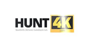 HUNT4K. Cutie Schönheit mit Kniestrümpfen unter meiner Kontrolle