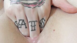 HOE FISTS HER TWAT, SMELLS HER JUICES, AND TASTES THEM