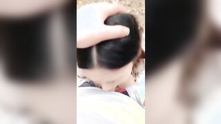 Une avaleuse chinoise baisee dans un bois