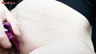 Making myself cum into the vehicle