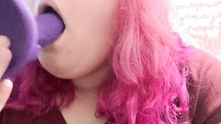 Changing the colour of my sex toy with my mouth - vibrator head