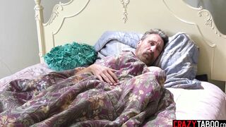 Soak huge butt Hispanic step-daughter Vanessa Sky stroked stepdads huge