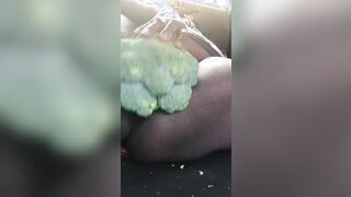 Who Has a food bdsm 
