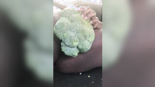 Who Has a food bdsm 