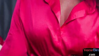 Curvy british voyeur encouraging jerker inside sensual lovers