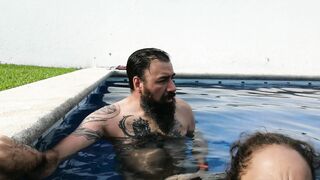en día de campo me cogi a mi cuñada mexicana en la alberca, tiene un culo maravilloso film completo