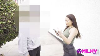 Huge-ass Peruvian asks Beauty questions into outdoor and ends up