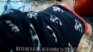 Showing Daphne's body (promo)