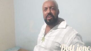 SWING PARTY AMIGO MAKES A SURPRISE FOR ACTOR BOLT JONES