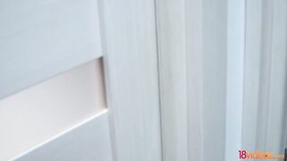 18videoz - Bloom Lambie - Teeny nailed and creamy reward