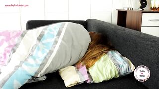 Hausbesuch zerfickt meine Teenypussy