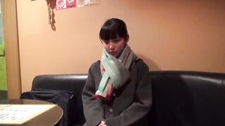 【個人撮影】真面目な素人学生がカラオケボックスでオナニー！