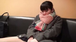 【個人撮影】真面目な素人学生がカラオケボックスでオナニー！