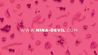 babe Schulmädchen von NinaDevil