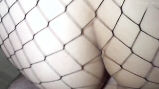 DREAMY TEENAGERS SQUIRTS FOR THE FIRST TIME. HONEY HAZE