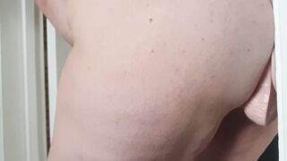 Turned On Milf Fucks her Long Vibrator into the Doorway