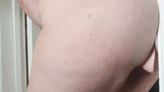 Turned On Milf Fucks her Long Vibrator into the Doorway