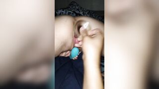 daddy helps MILF cum with sex toy an Vibrater