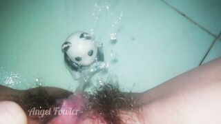 Lucky Panda gets big Golden shower from my unshaved chinese Snatch