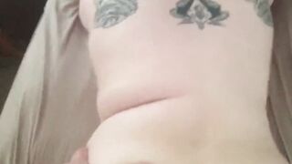 BBW Tinder 18 year old date has LONG orgasm & gets creampied