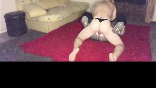 round butt neighbors fucks me and licks my pusy