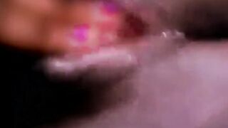 caught me masturebate my wte pusy, I beged him to fucked me