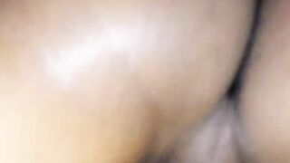 Vecina con culo perfecto es follada por joven