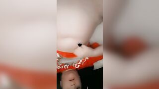 18 year old y/o squirts while fingered herself