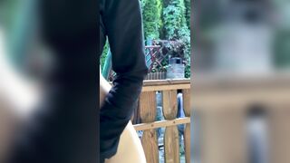 Intense dare Masturbate near a stranger