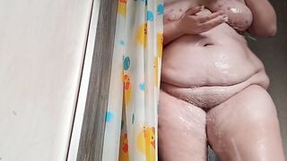 BBW INTO THE SHOWER