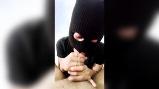 KENDRA ES BAÑADA EN LECHE