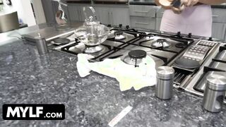 Bombshell Housewife Surprise Hubby With Romantic Sex After Coming Home From Work