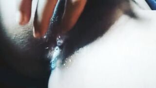 Thirsty women finger bang her crempie vagina and squirting orgasm || चिक्न नपाएर पुति खेलाउँदै ||