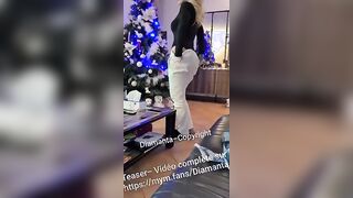 Je fais ma grosse chienne fellation penetration et je finis la gueule plein de sperme