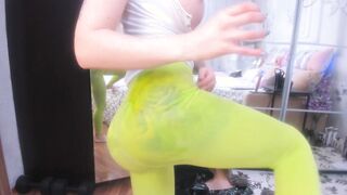 How do I looking while Im doing wild sex - a sexy oily body