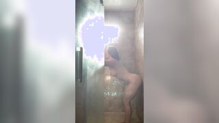 hot ex-wife takes it up her booty this time! See me boned myself up my fat booty with my pink