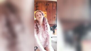 A morning a tease with sexsual sunshine