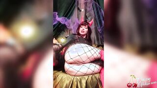 Demon sluts Plays With Different Sex Toys and Fucks Her Butt on Halloween