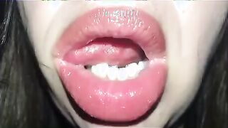 The lips you wish your gf had…