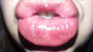 The lips you wish your gf had…