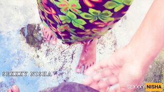SEXXXY NISHA giving Amazingly Hot Oral Sex to Peeking Step-Brother while having Bath-Tub