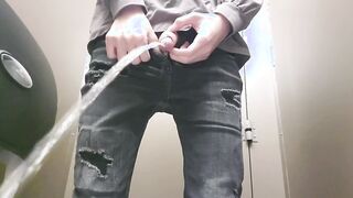College Male school girl Piss a lot into WC after huge lecture
