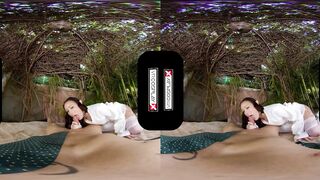 VRCosplayX Turned On Arwen Takes Your Dick For Her Immortality In LOTR XXX
