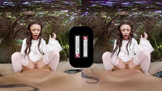 VRCosplayX Turned On Arwen Takes Your Dick For Her Immortality In LOTR XXX