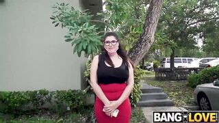 Gold-Digger Laila Lust Hops into The Bus