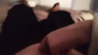 My lover loves my navel (She is of her)