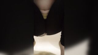 Squirt so wilde into ebony yoga lingerie - Soak african leggins getting soak after rough load of squirt