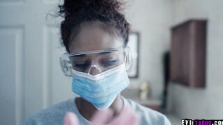 Scarlit Scandal is so loney and bored eversince the pandemic