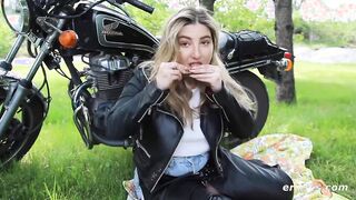 Jessica is Getting Crazy inside the Park