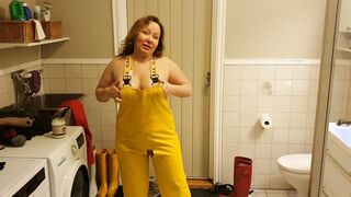 Greasing up long melons inside oil into rainpants and pvc boots
